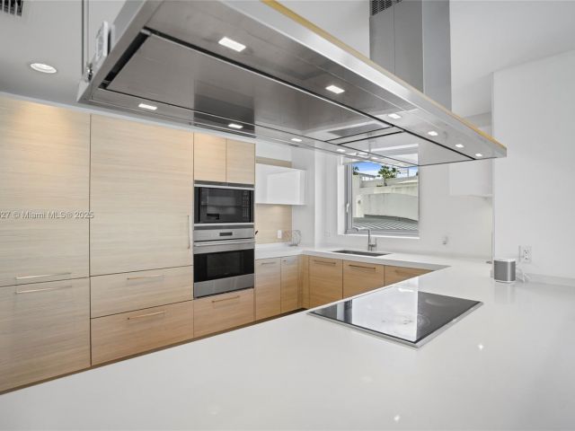 Apartment for sale  Unit #401 - photo 6599741