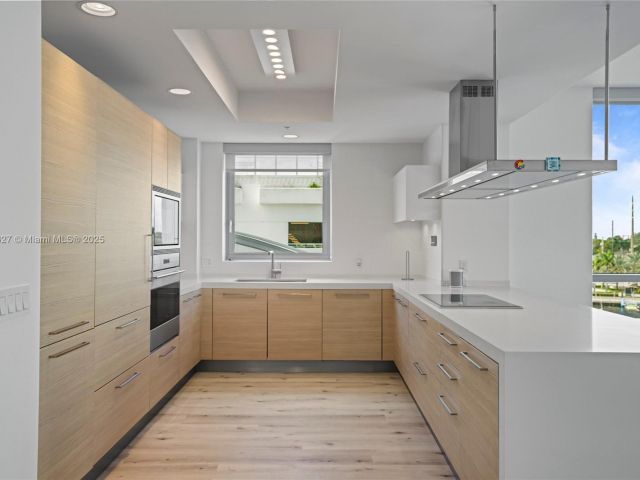 Apartment for sale  Unit #401 - photo 6599743