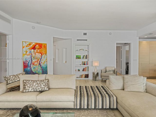 Apartment for sale  Unit #401 - photo 6599745