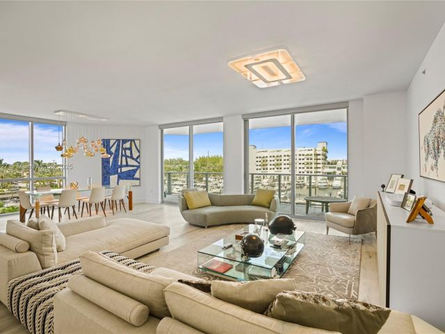 Apartment for sale  Unit #401 - photo 6599751