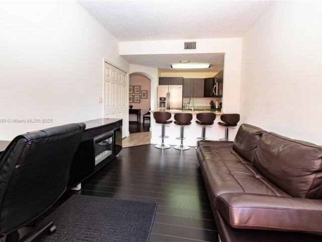 Home for rent at 6202 NW 116th Ave 449 - photo 7437616