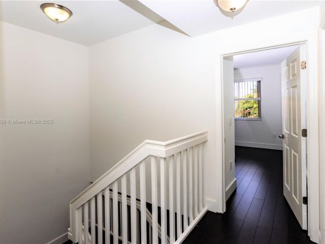 Home for rent at 6202 NW 116th Ave 449 - photo 7437618