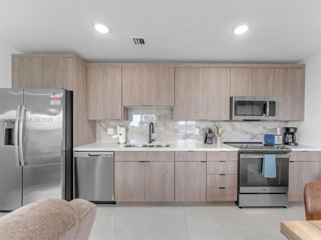4-bedroom home for rent in Homestead - 26144 SW 146th Ct - MondialRealty