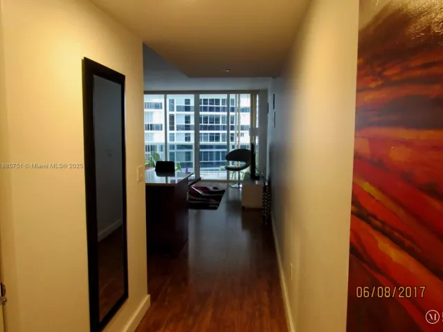 1-bedroom condo for rent in Hallandale Beach - 1830 S Ocean Dr 1509 - MondialRealty