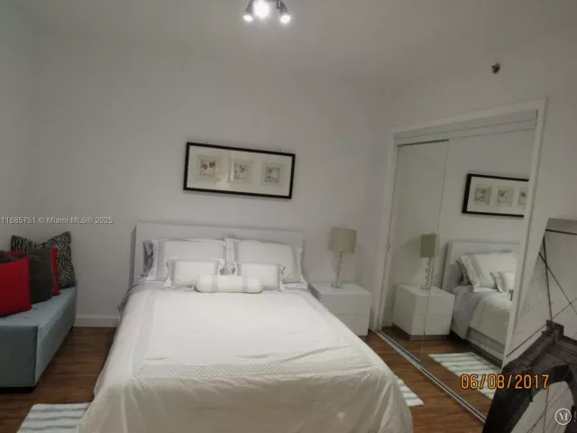 1-bedroom condo for rent in Hallandale Beach - 1830 S Ocean Dr 1509 - MondialRealty