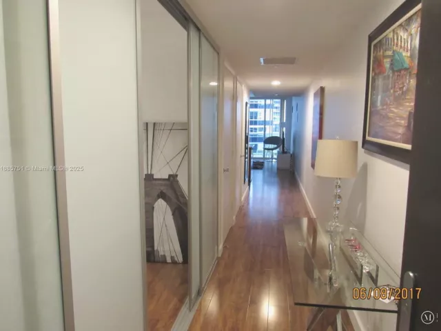 1-bedroom condo for rent in Hallandale Beach - 1830 S Ocean Dr 1509 - MondialRealty