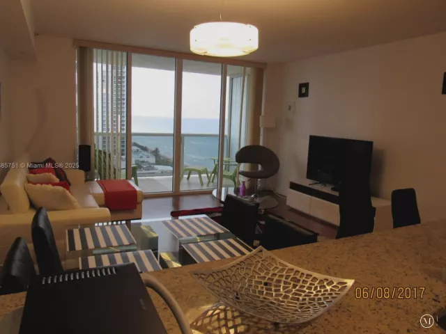 1-bedroom condo for rent in Hallandale Beach - 1830 S Ocean Dr 1509 - MondialRealty