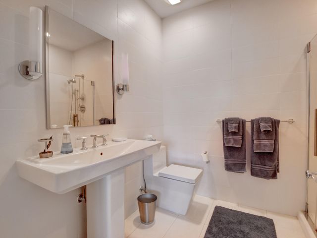 Home for rent at 71 NW 4th Avenue - photo 6594932