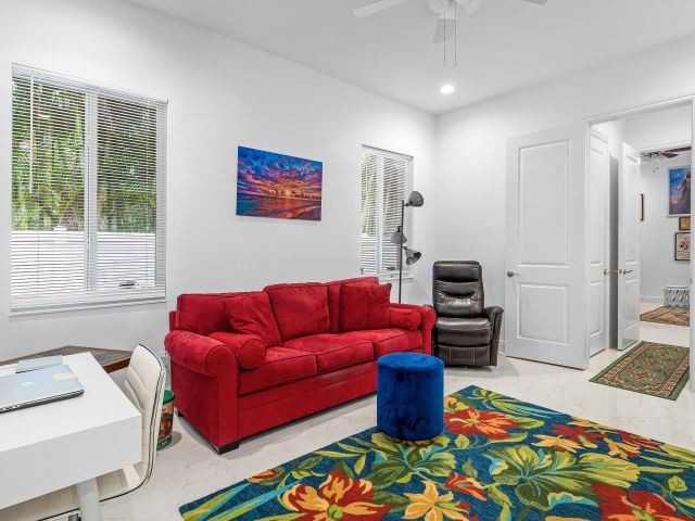 Home for sale at 951 NW 2nd Avenue - photo 6593144