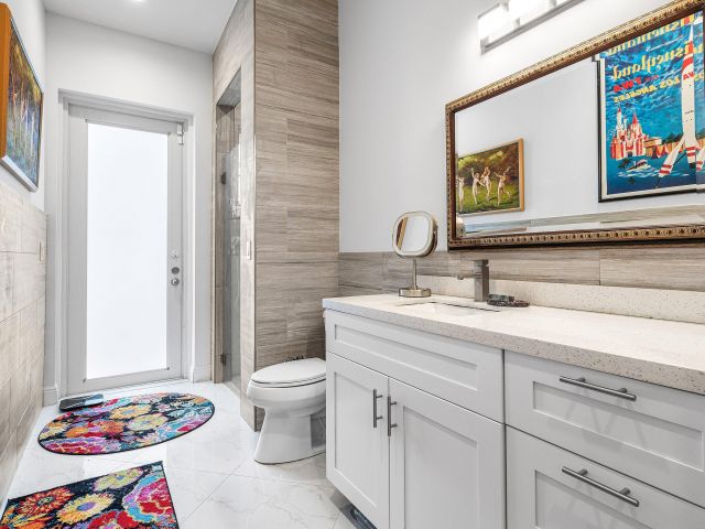 Home for sale at 951 NW 2nd Avenue - photo 6593145