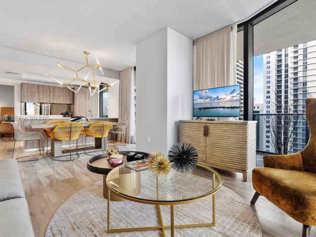 Apartment for sale  Unit #2509 - photo 6584887