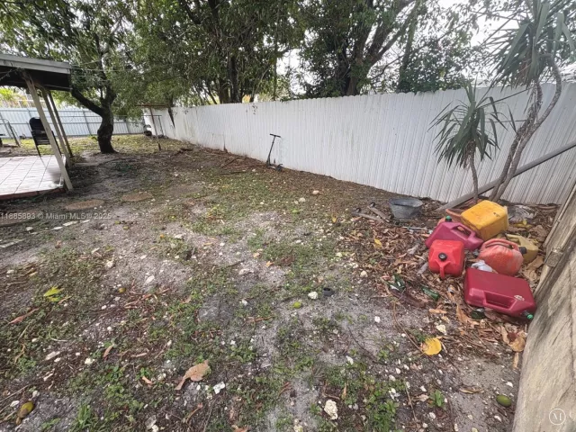 4-bedroom home for sale in Miami Gardens - 165 NW 192nd St - MondialRealty
