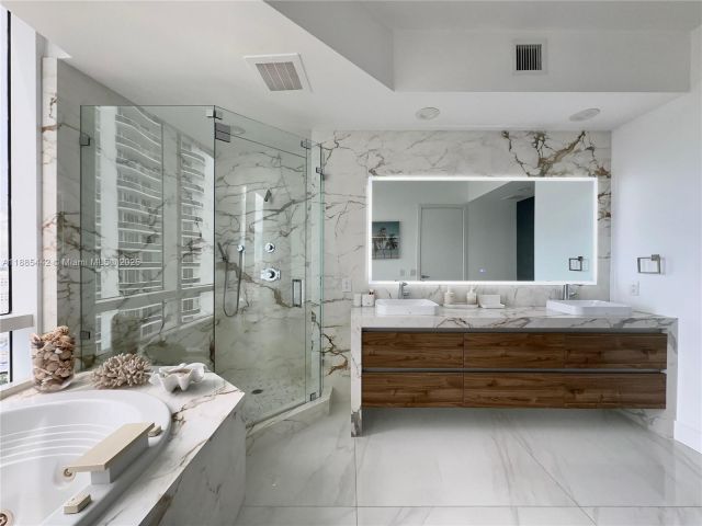 Apartment for rent  Unit #2406 - photo 6598425