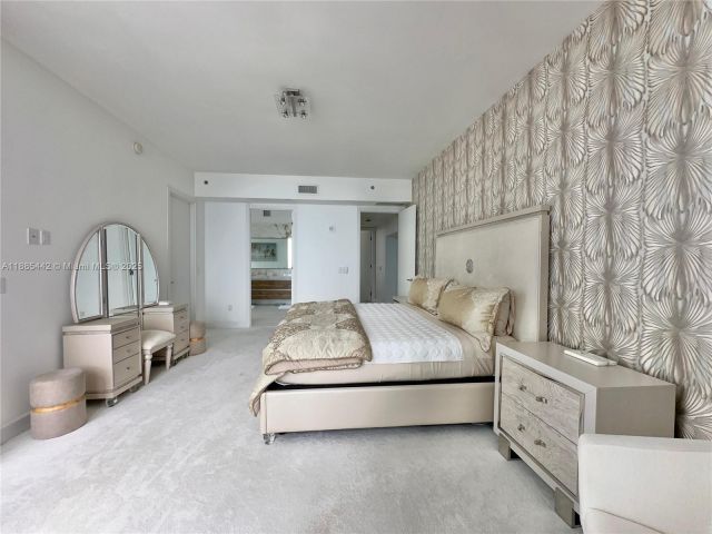 Apartment for rent  Unit #2406 - photo 6598427