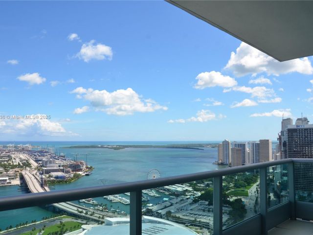 Apartment for sale  Unit #5104 - photo 6646665