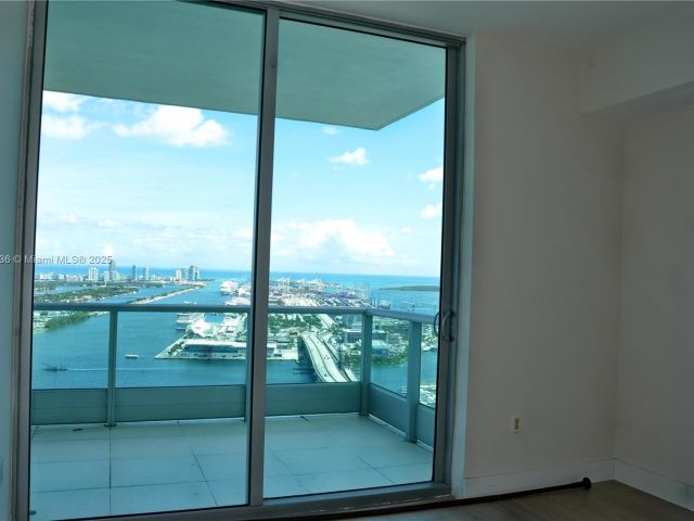 Apartment for sale  Unit #5104 - photo 6646667