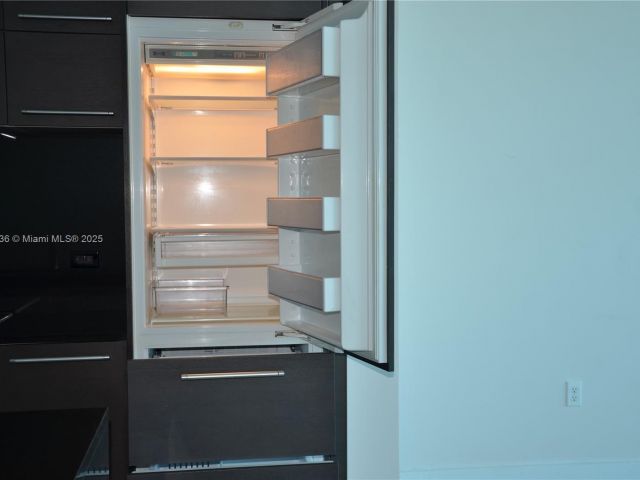 Apartment for sale  Unit #5104 - photo 6646672