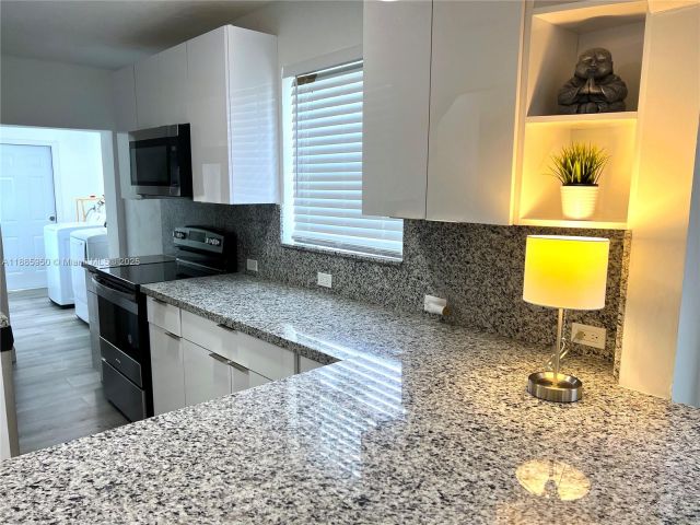 Home for sale at 140 NW 124th St - photo 7495032