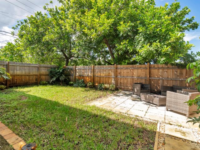 Home for sale at 3614 Poinsettia Avenue - photo 6592032