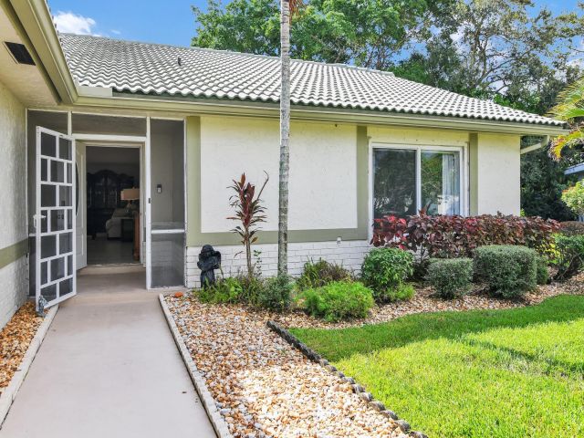 Home for sale at 7962 Cloverfield Circle - photo 6643483