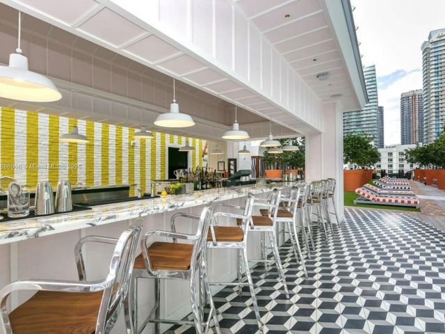 Apartment for rent  Unit #2208 - photo 6587240