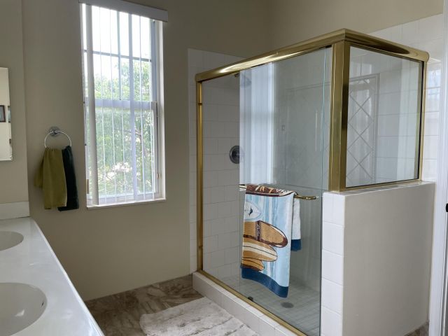 Home for rent at 552 NW 39th Circle NW - photo 6592858