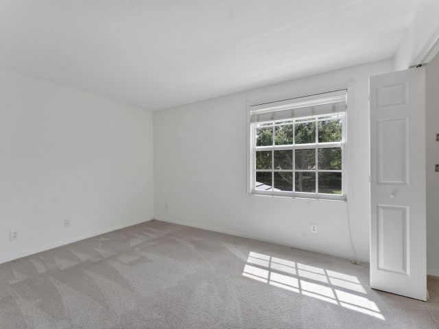 Home for rent at 16129 Sierra Palms Drive - photo 6629409