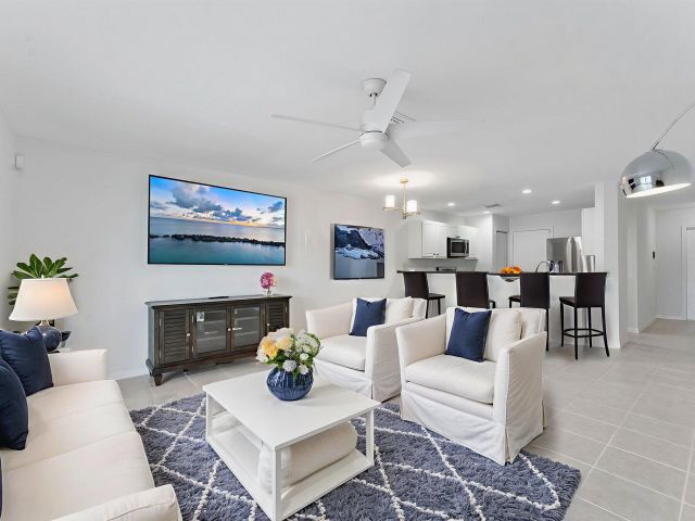 Home for rent at 16129 Sierra Palms Drive - photo 6629419