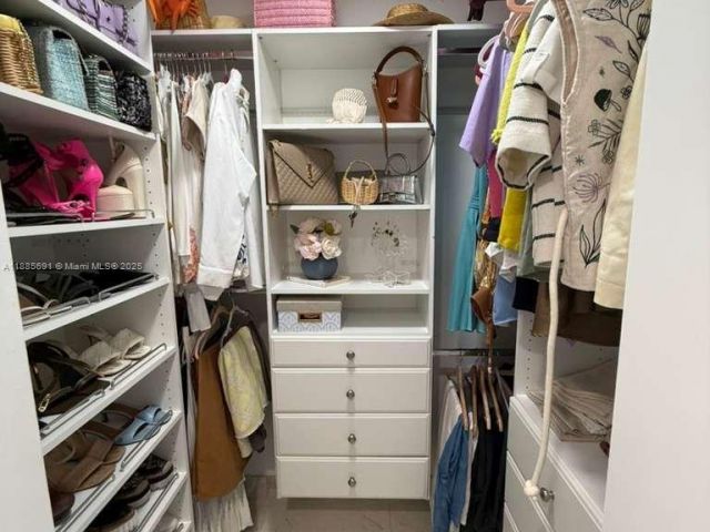 Apartment for sale  Unit #1408 - photo 6587198