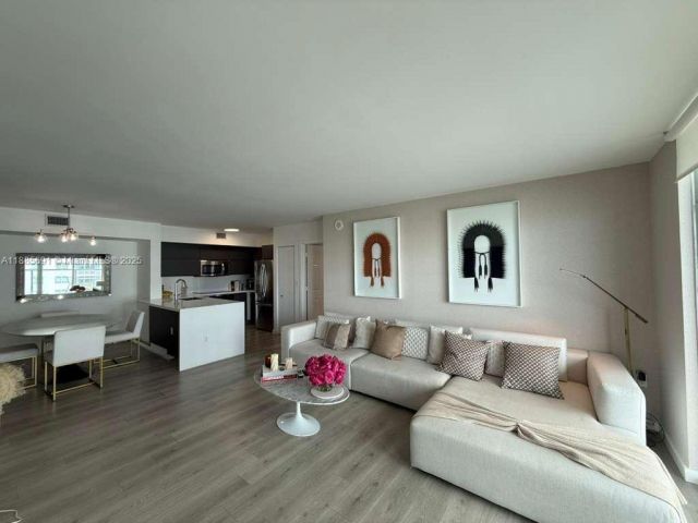 Apartment for sale  Unit #1408 - photo 6587205