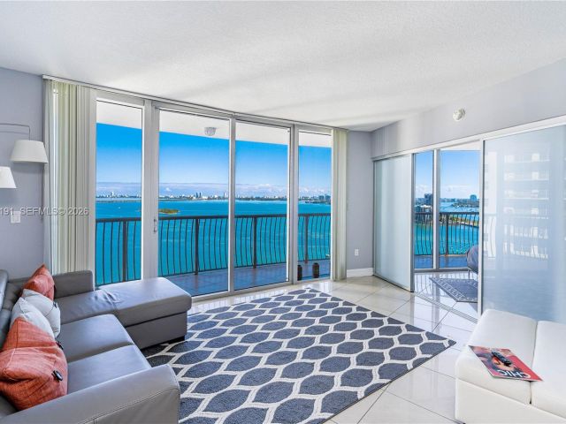 1-bedroom condo for rent in Miami - 1750 N Bayshore Dr 2301 - MondialRealty