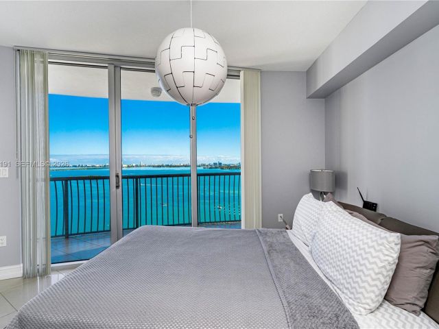 1-bedroom condo for rent in Miami - 1750 N Bayshore Dr 2301 - MondialRealty