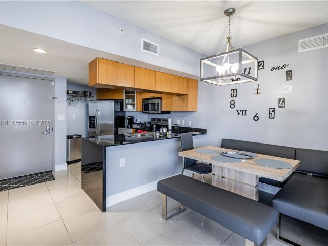1-bedroom condo for rent in Miami - 1750 N Bayshore Dr 2301 - MondialRealty
