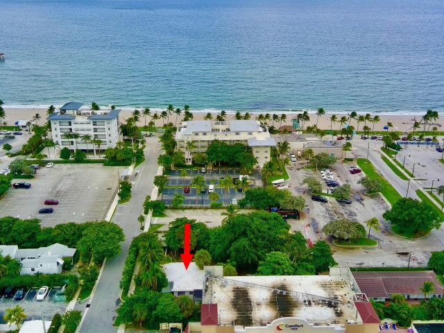 Home for sale at 2040 E Hillsboro Boulevard - photo 6587162