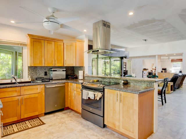 Home for sale at 634 W Lakewoode Circle - photo 6603319