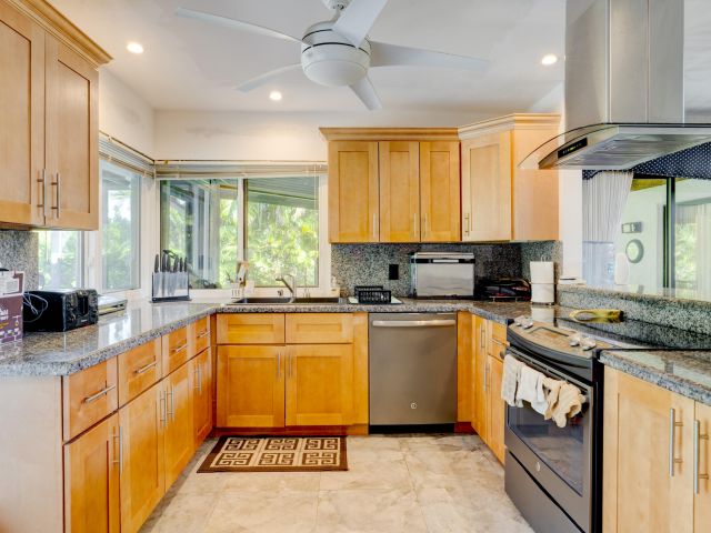 Home for sale at 634 W Lakewoode Circle - photo 6603320