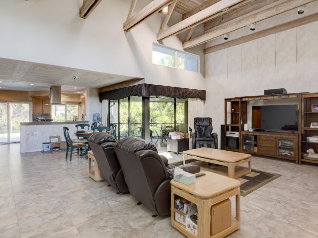 Home for sale at 634 W Lakewoode Circle - photo 6603327