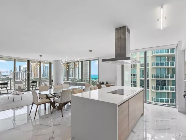 3-bedroom condo for sale in Sunny Isles Beach - 300 Sunny Isles Blvd 4-1601 - MondialRealty