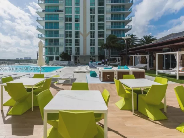 3-bedroom condo for sale in Sunny Isles Beach - 300 Sunny Isles Blvd 4-1601 - MondialRealty