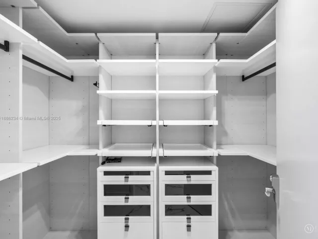 3-bedroom condo for sale in Sunny Isles Beach - 300 Sunny Isles Blvd 4-1601 - MondialRealty