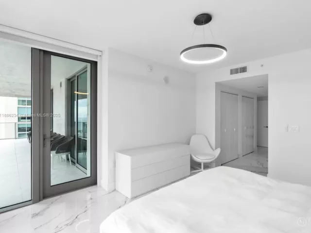 3-bedroom condo for sale in Sunny Isles Beach - 300 Sunny Isles Blvd 4-1601 - MondialRealty