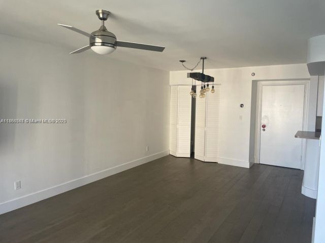 1-bedroom condo for sale in Miami - 770 Claughton Island Dr 1511 - MondialRealty