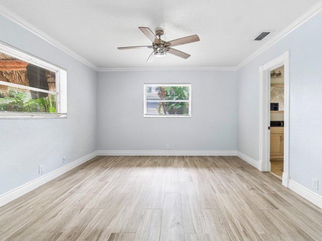 Home for rent at 1301 SE 14 Drive - photo 6590606