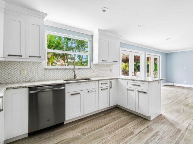 Home for rent at 1301 SE 14 Drive - photo 6590611