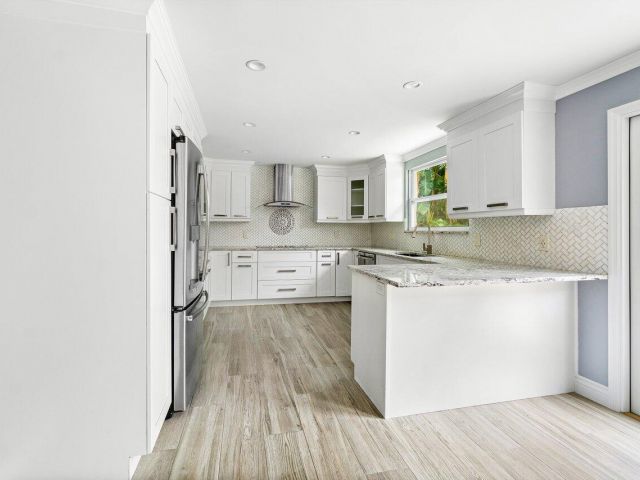 Home for rent at 1301 SE 14 Drive - photo 6590613