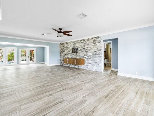 Home for rent at 1301 SE 14 Drive - photo 6590619