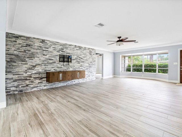 Home for rent at 1301 SE 14 Drive - photo 6590620