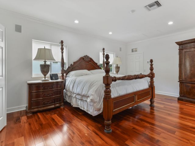 Home for sale at 2801 Embassy Drive - photo 6601652