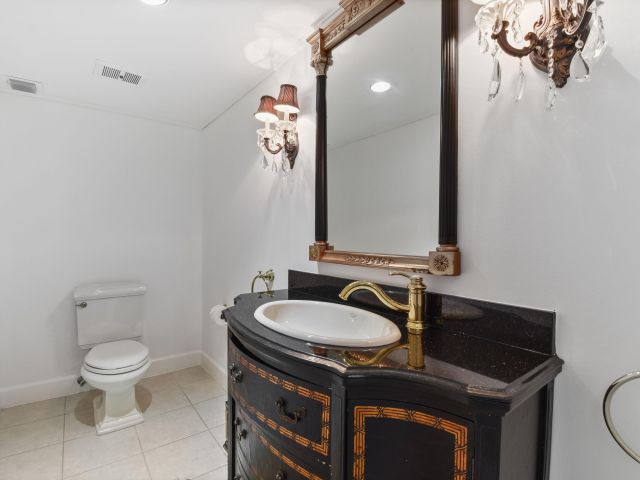 Home for sale at 2801 Embassy Drive - photo 6601653