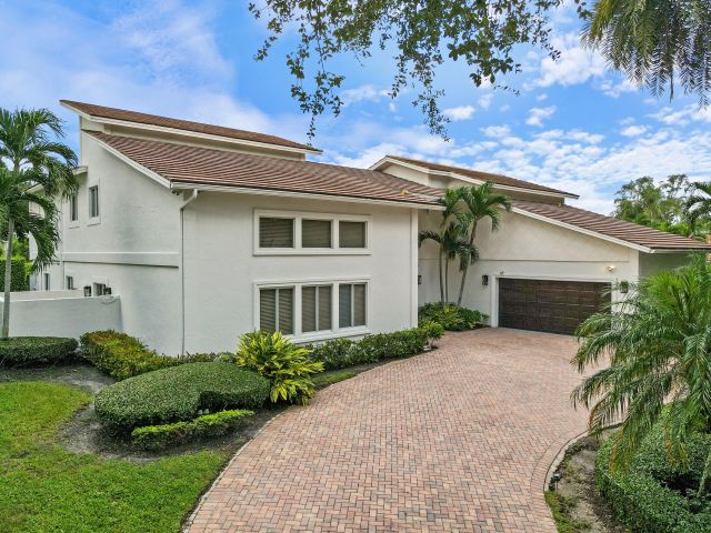 Home for sale at 2801 Embassy Drive - photo 6601669